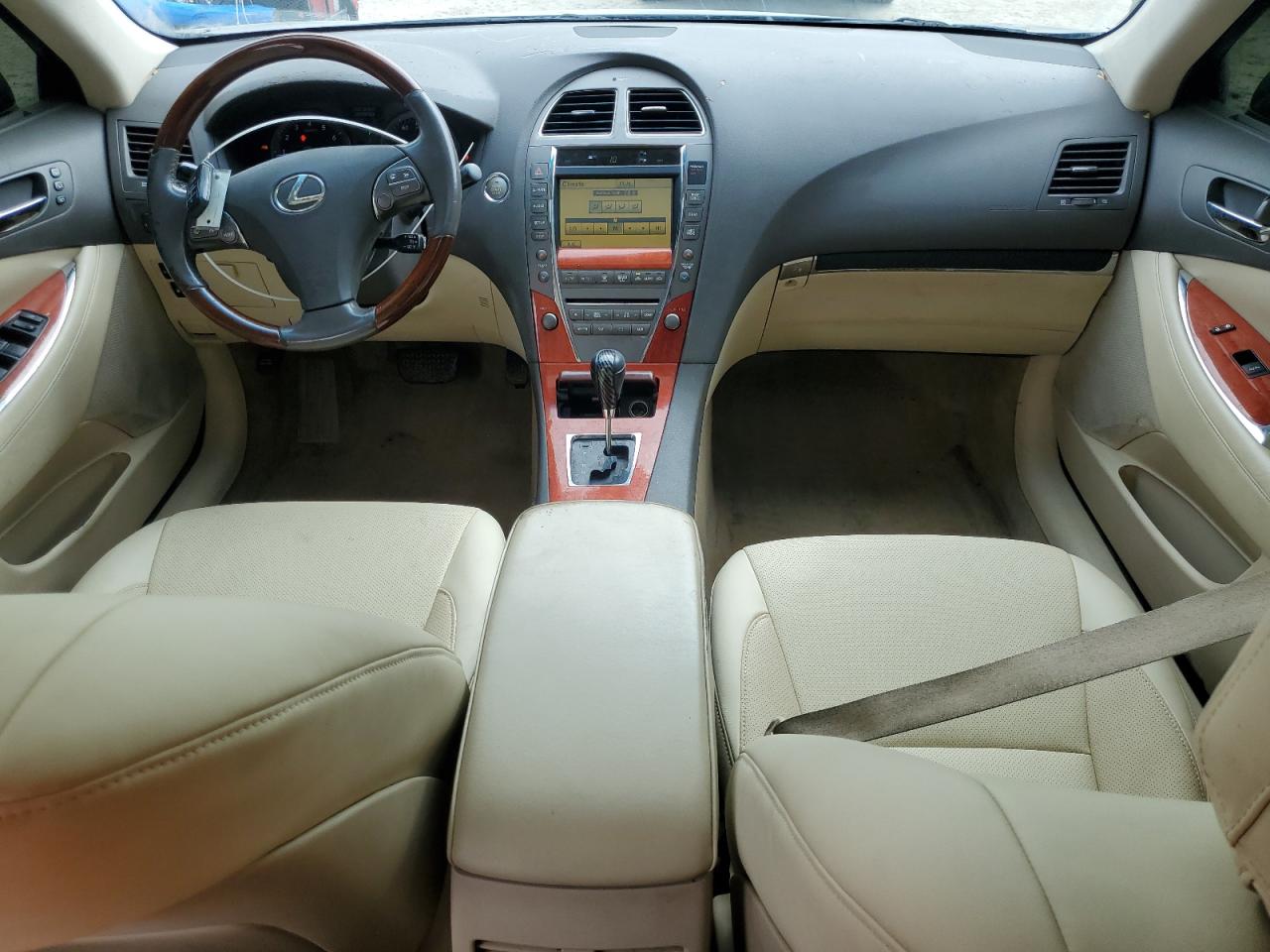 2012 Lexus ES - Image 8