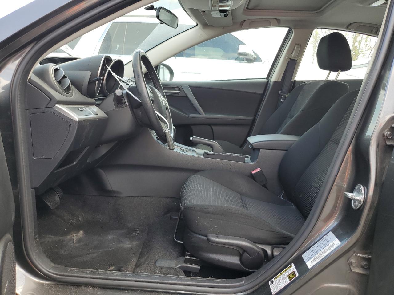 2013 Mazda 3 - Image 7