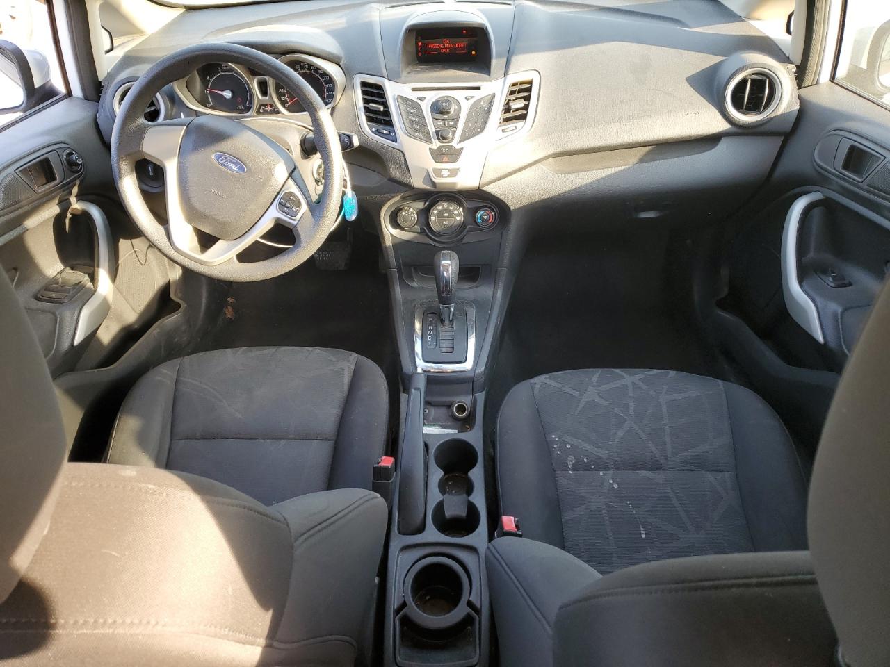 2011 Ford Fiesta - Image 8