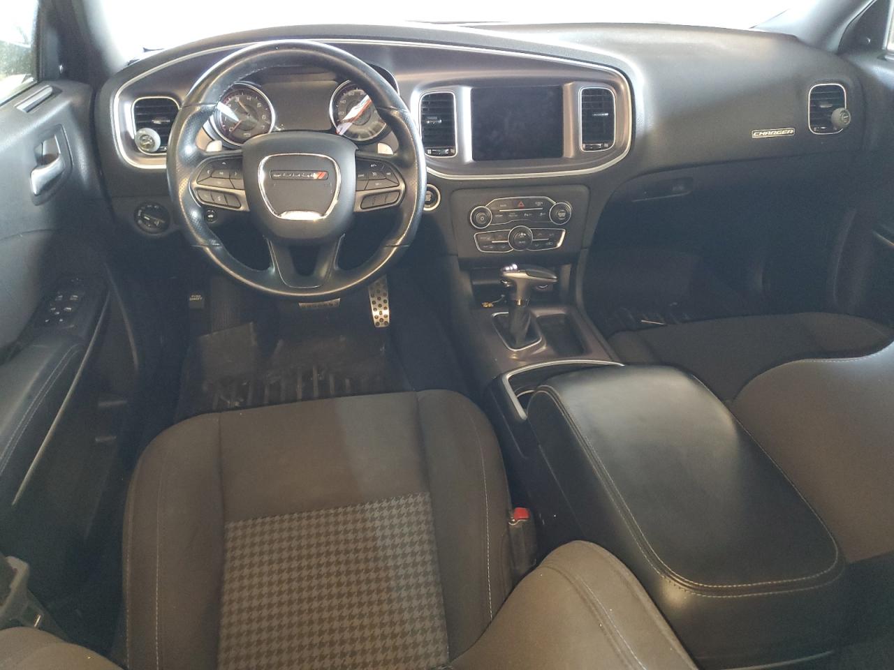 2020 Dodge Charger - Image 8