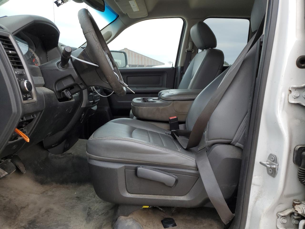 2018 RAM 1500 - Image 7