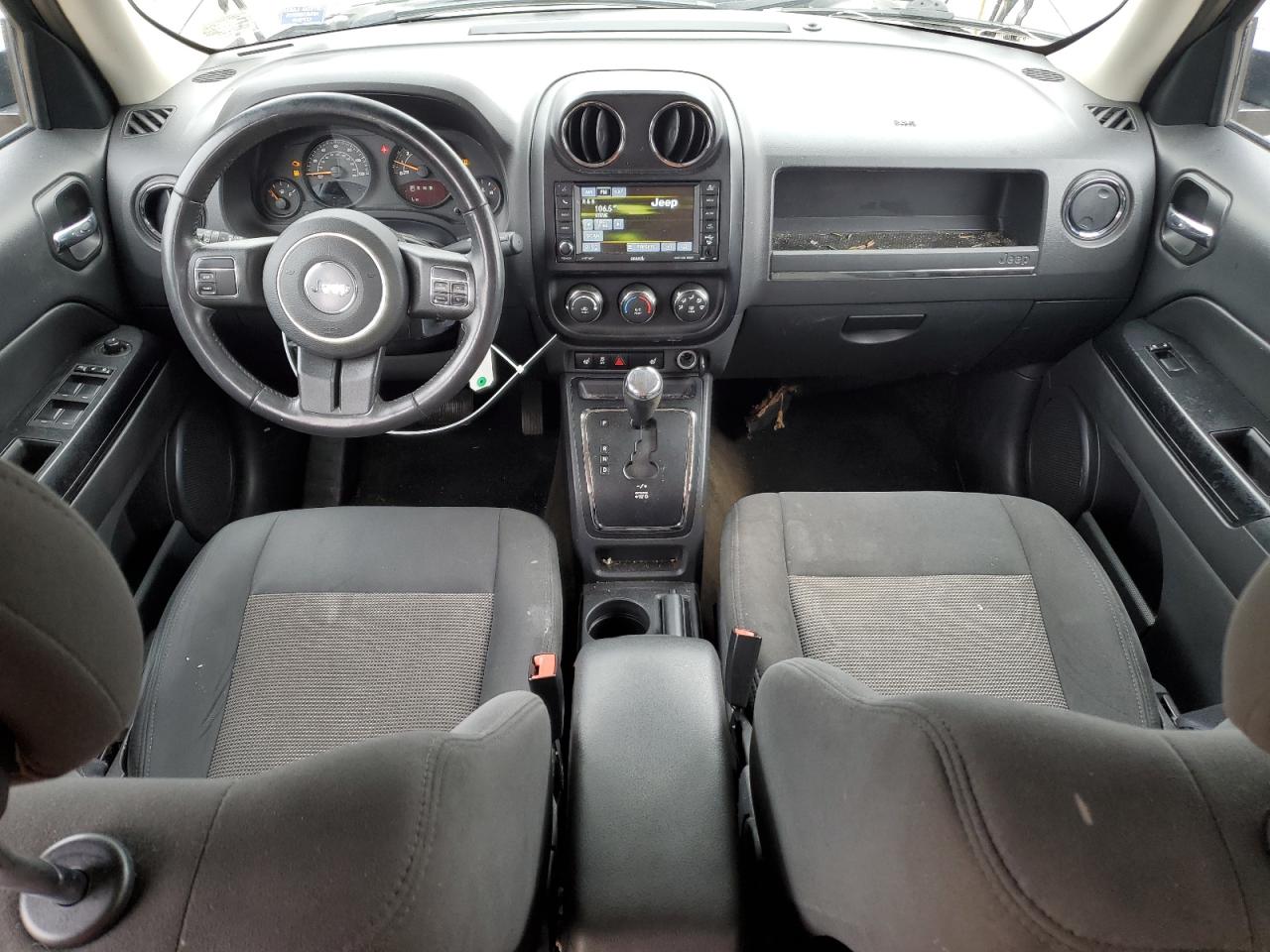 2017 Jeep Liberty (Patriot) - Image 8