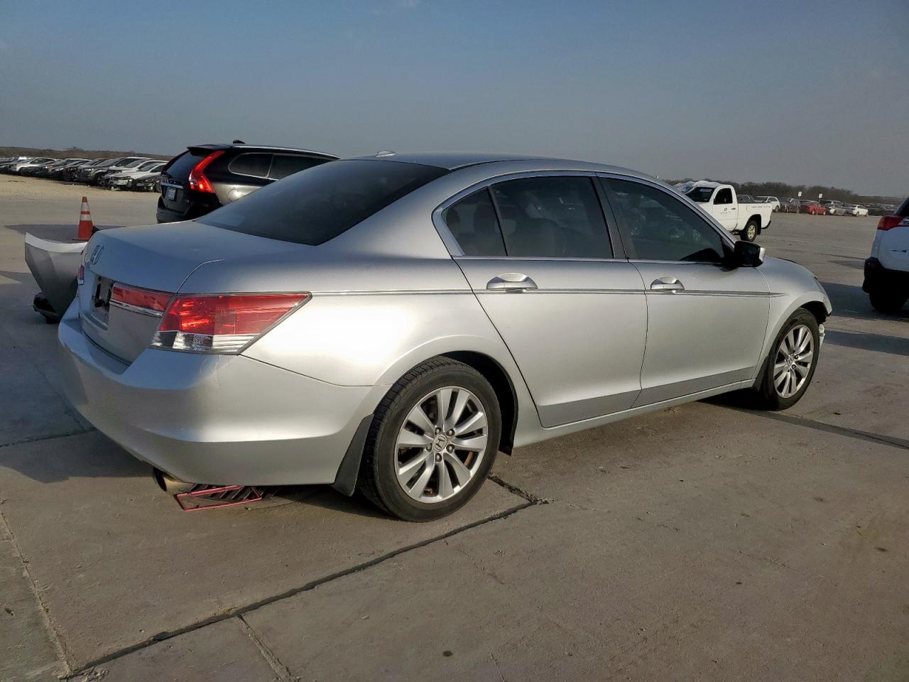 2012 Honda Accord - Image 3