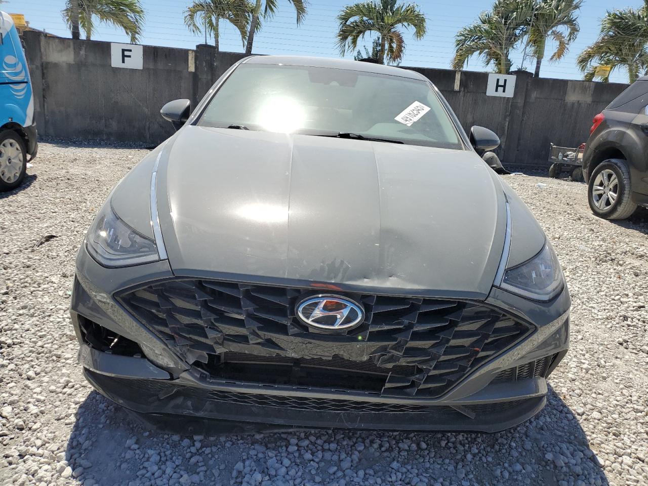 2022 Hyundai Sonata - Image 5