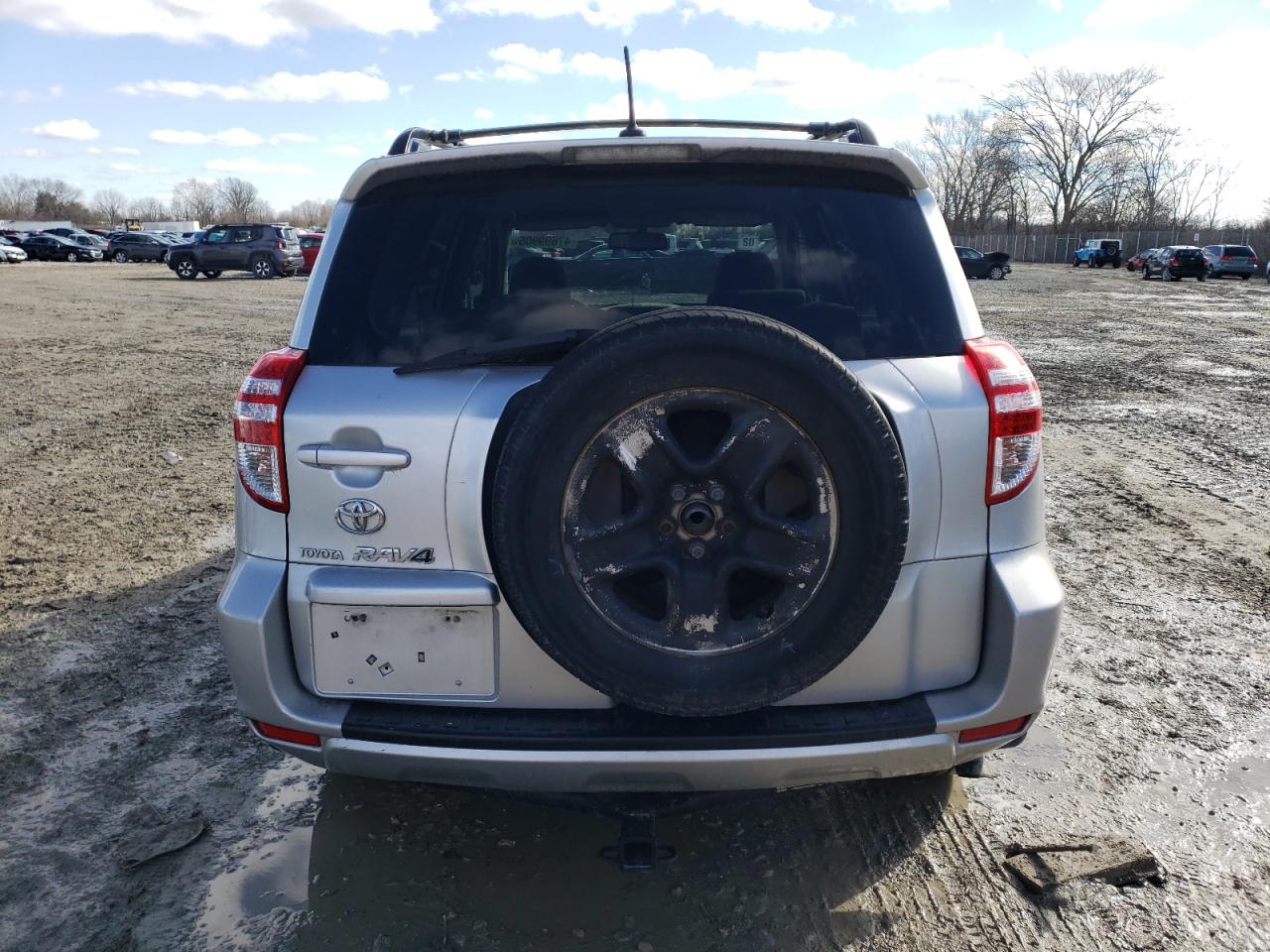 2010 Toyota RAV 4 - Image 6