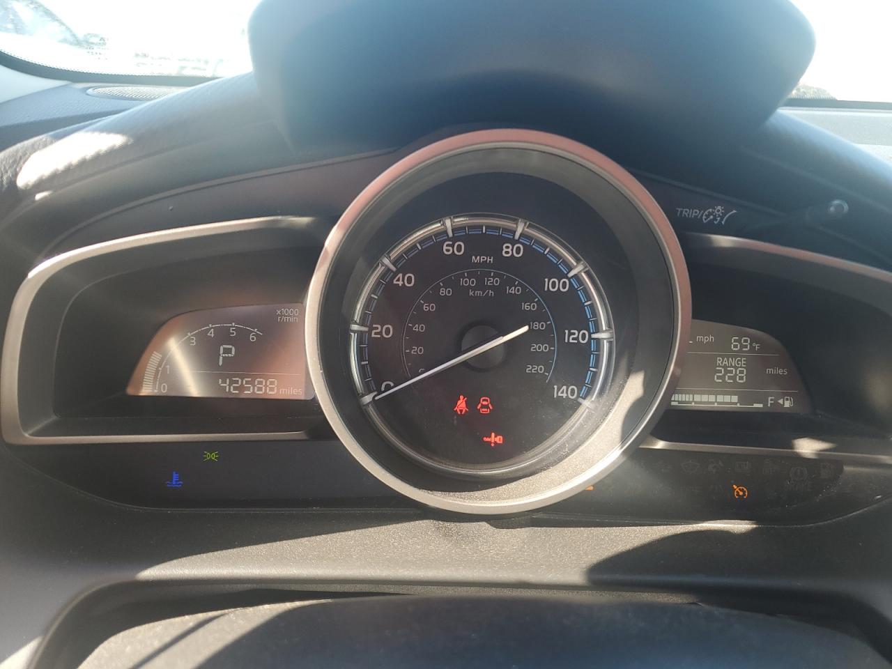 2019 Toyota Yaris - Image 9
