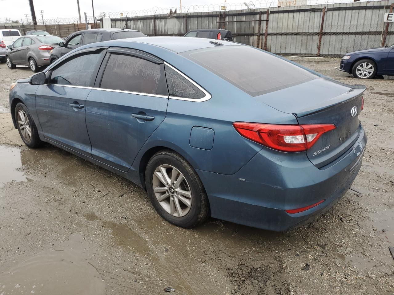 2016 Hyundai Sonata - Image 2