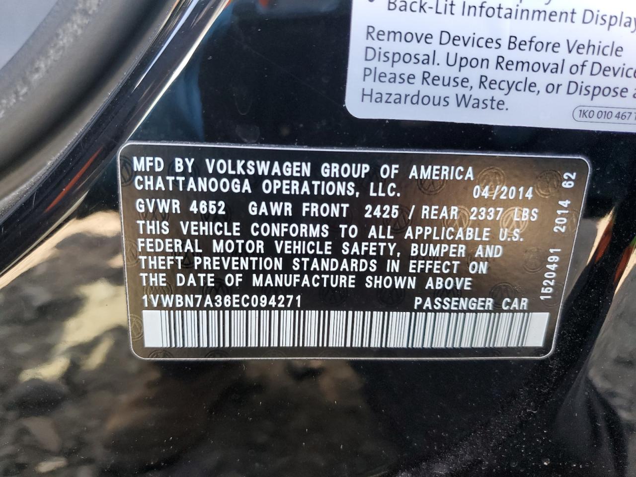 2014 Volkswagen Passat - Image 12