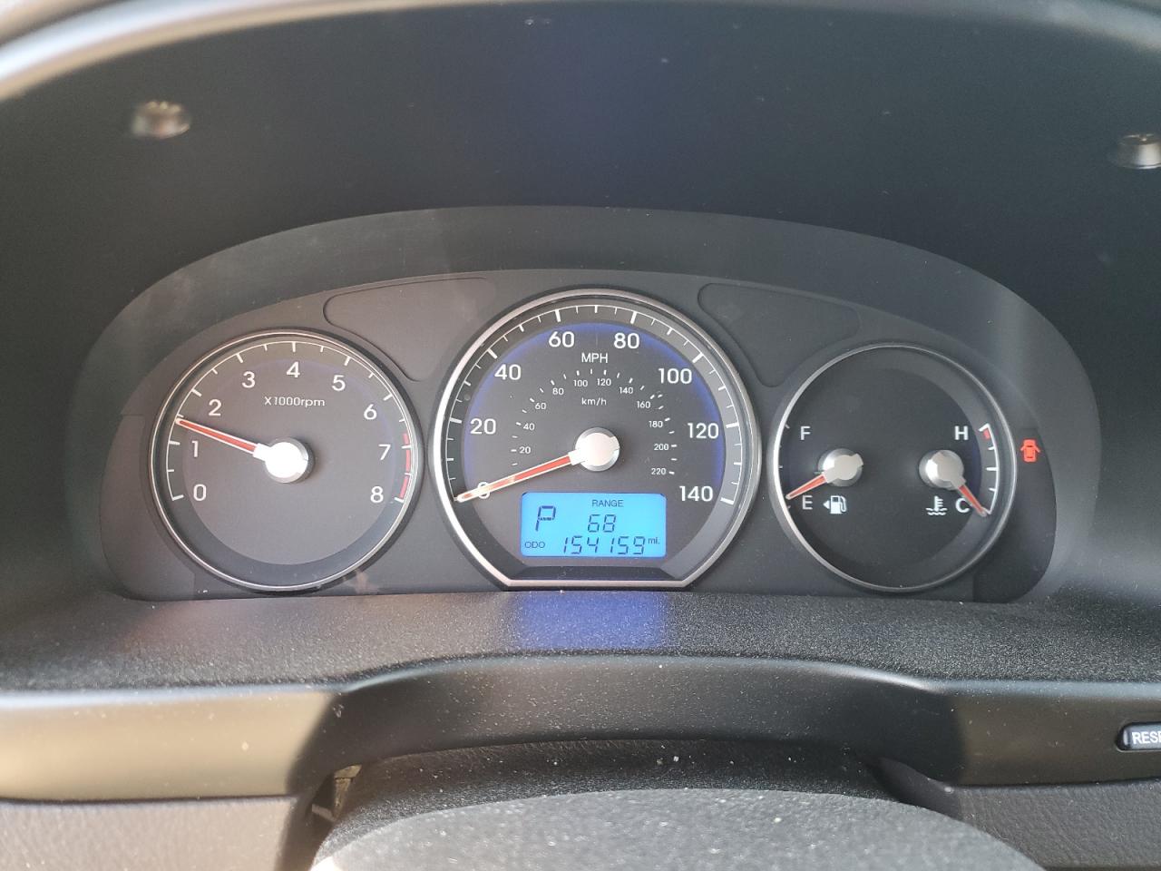 2010 Hyundai Santa Fe - Image 9
