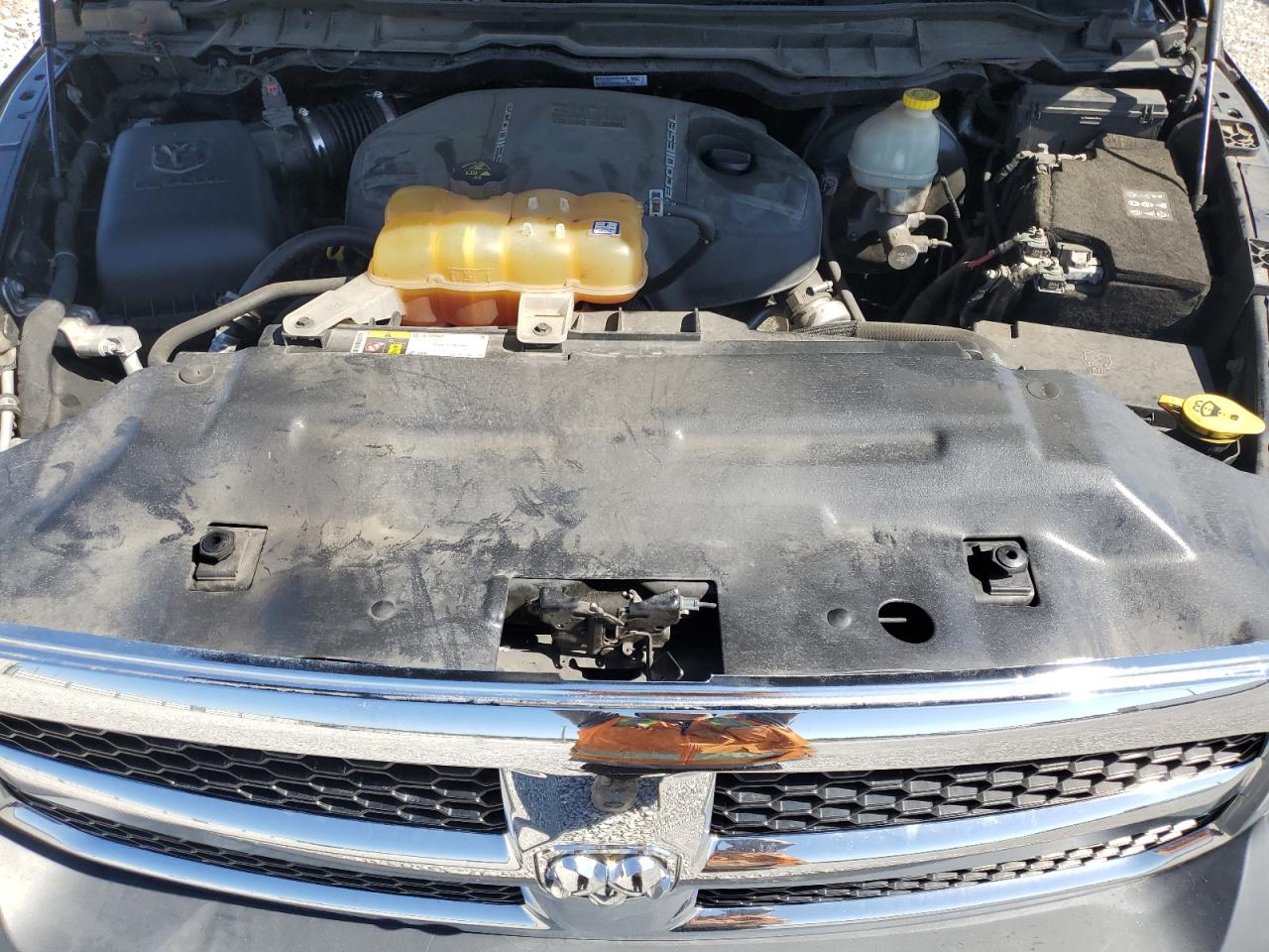 2016 RAM 1500 - Image 12