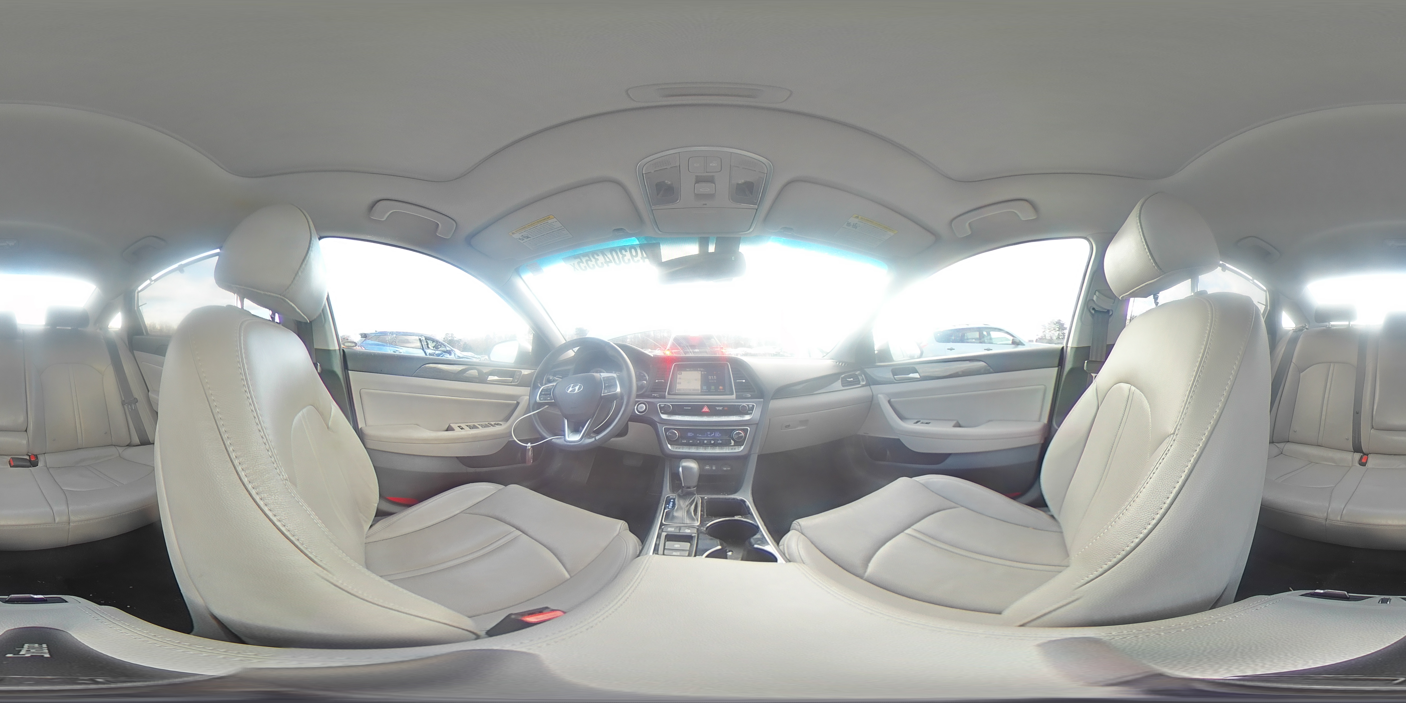 2018 Hyundai Sonata - Image 13