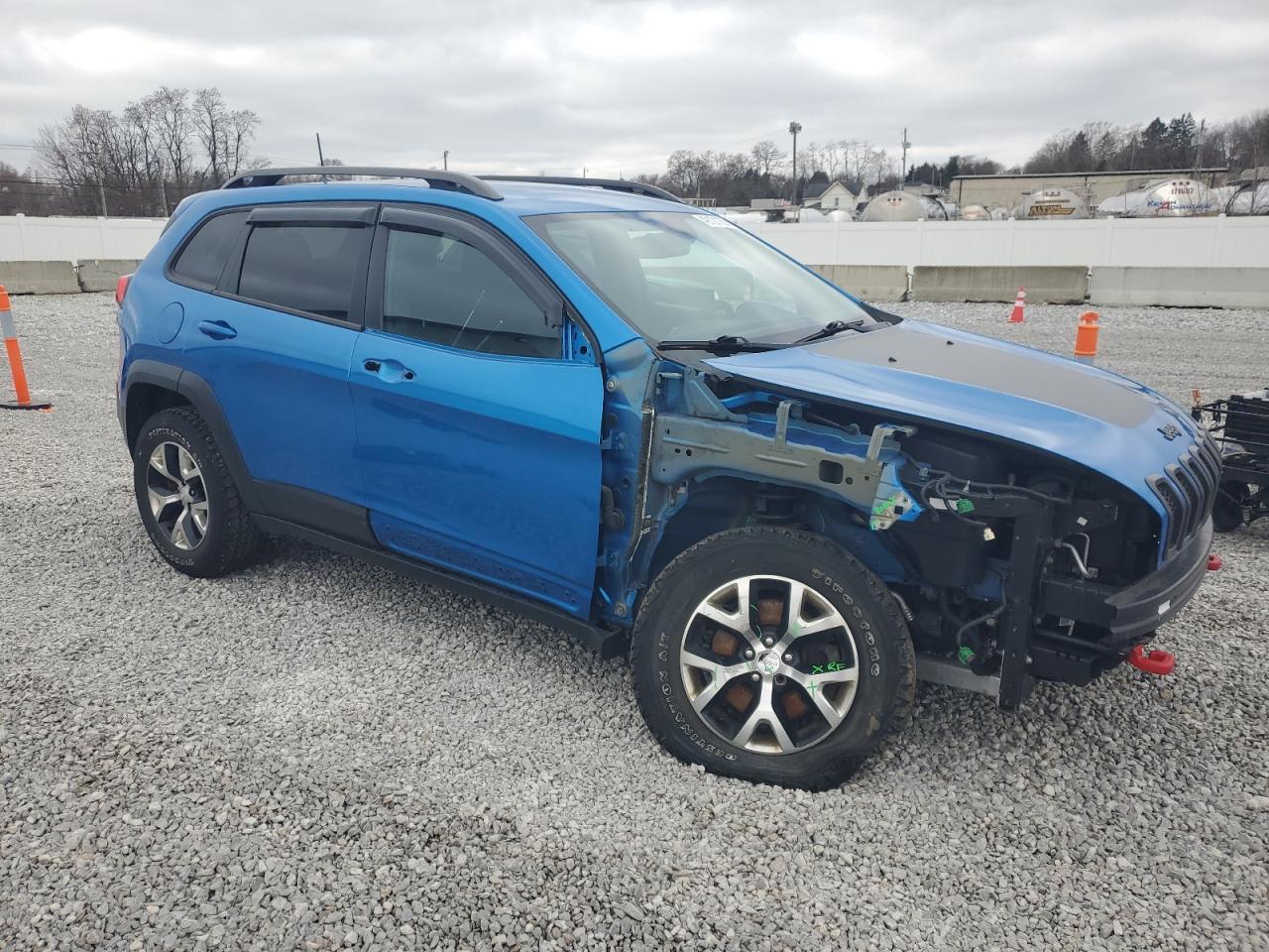 2017 Jeep Cherokee - Image 4