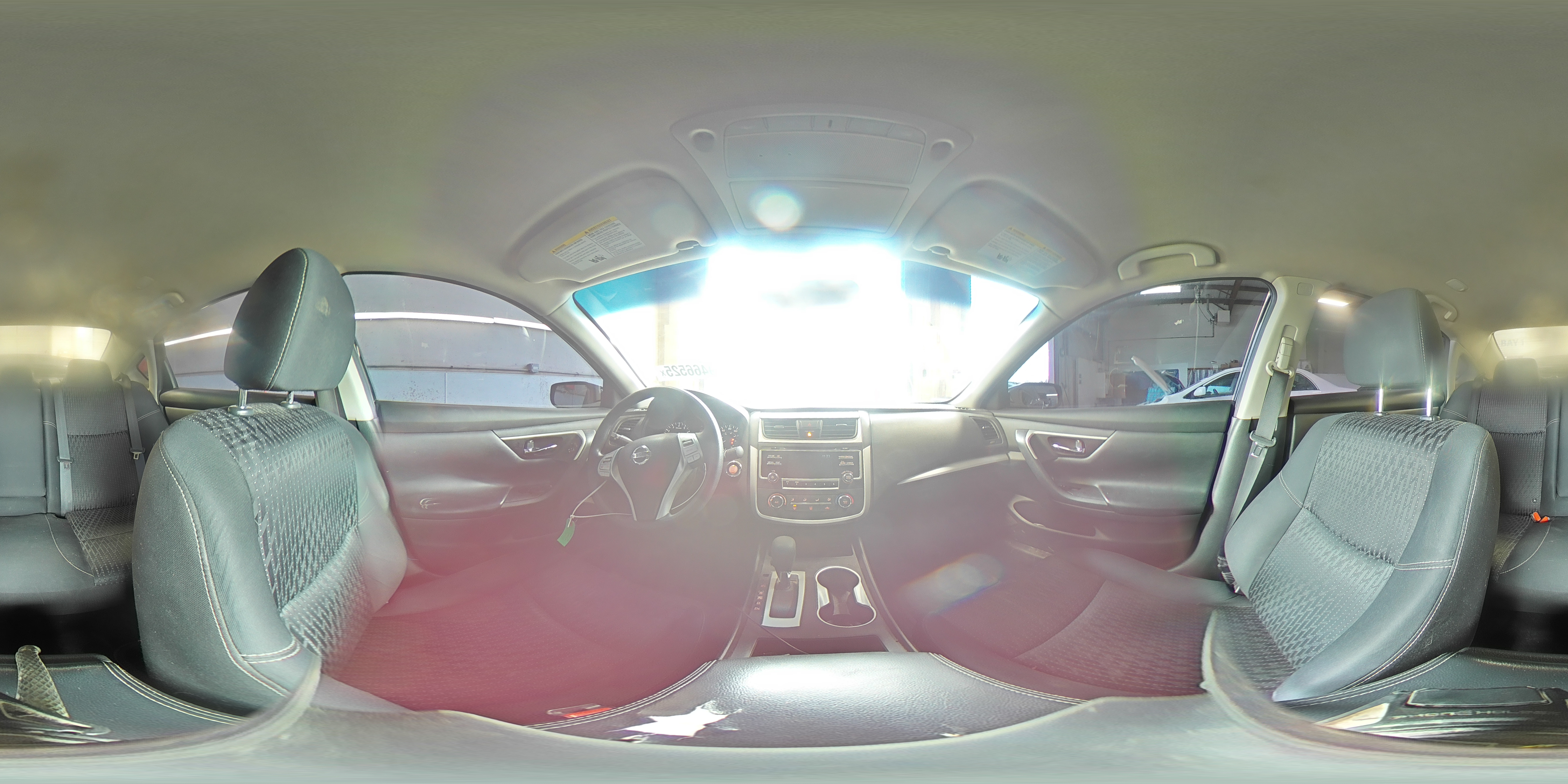 2017 Nissan Altima - Image 15