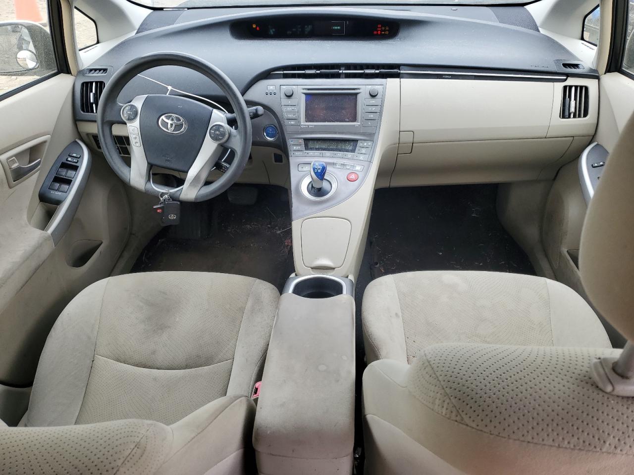 2012 Toyota Prius - Image 8