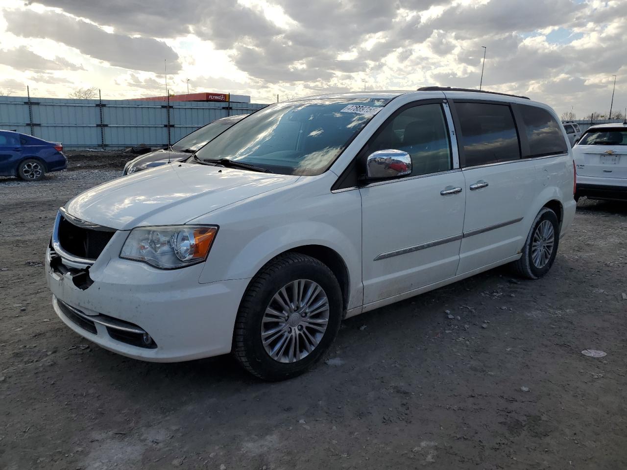 2013 Chrysler Town & Country - Image 1