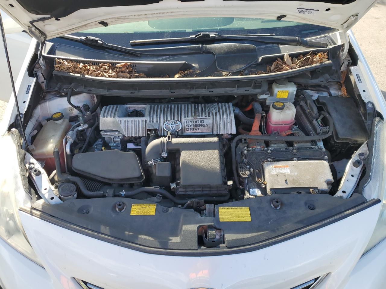 2012 Toyota Prius - Image 11