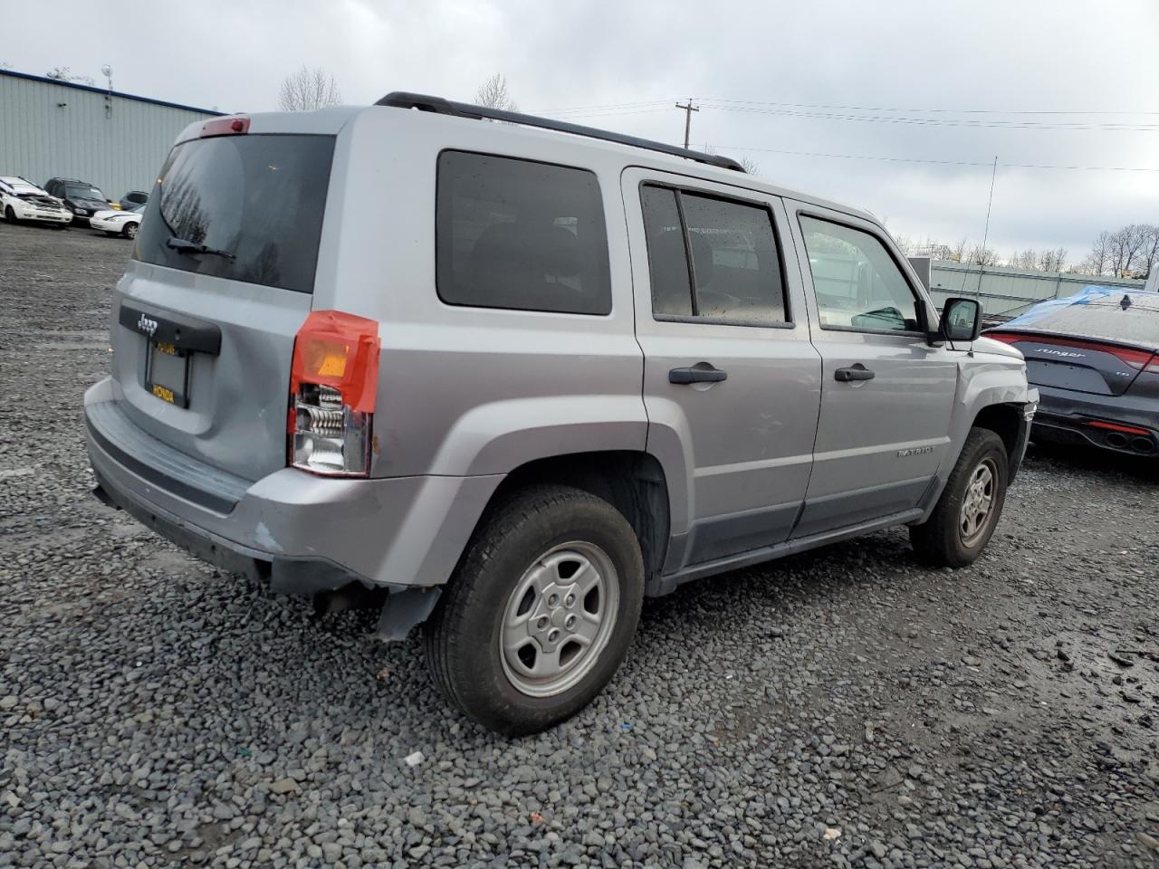 2015 Jeep Liberty (Patriot) - Image 3