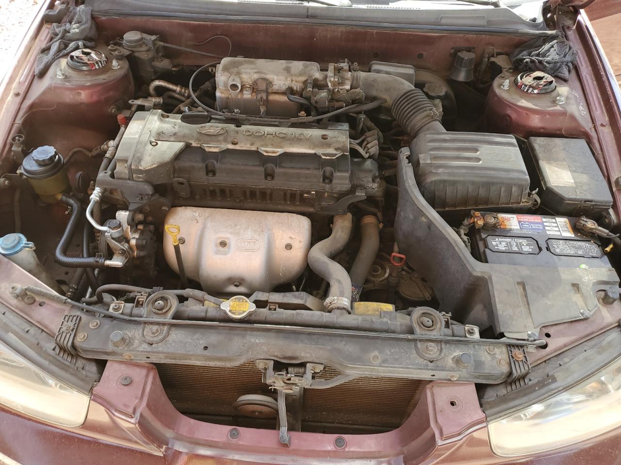 2001 Hyundai Elantra - Image 12