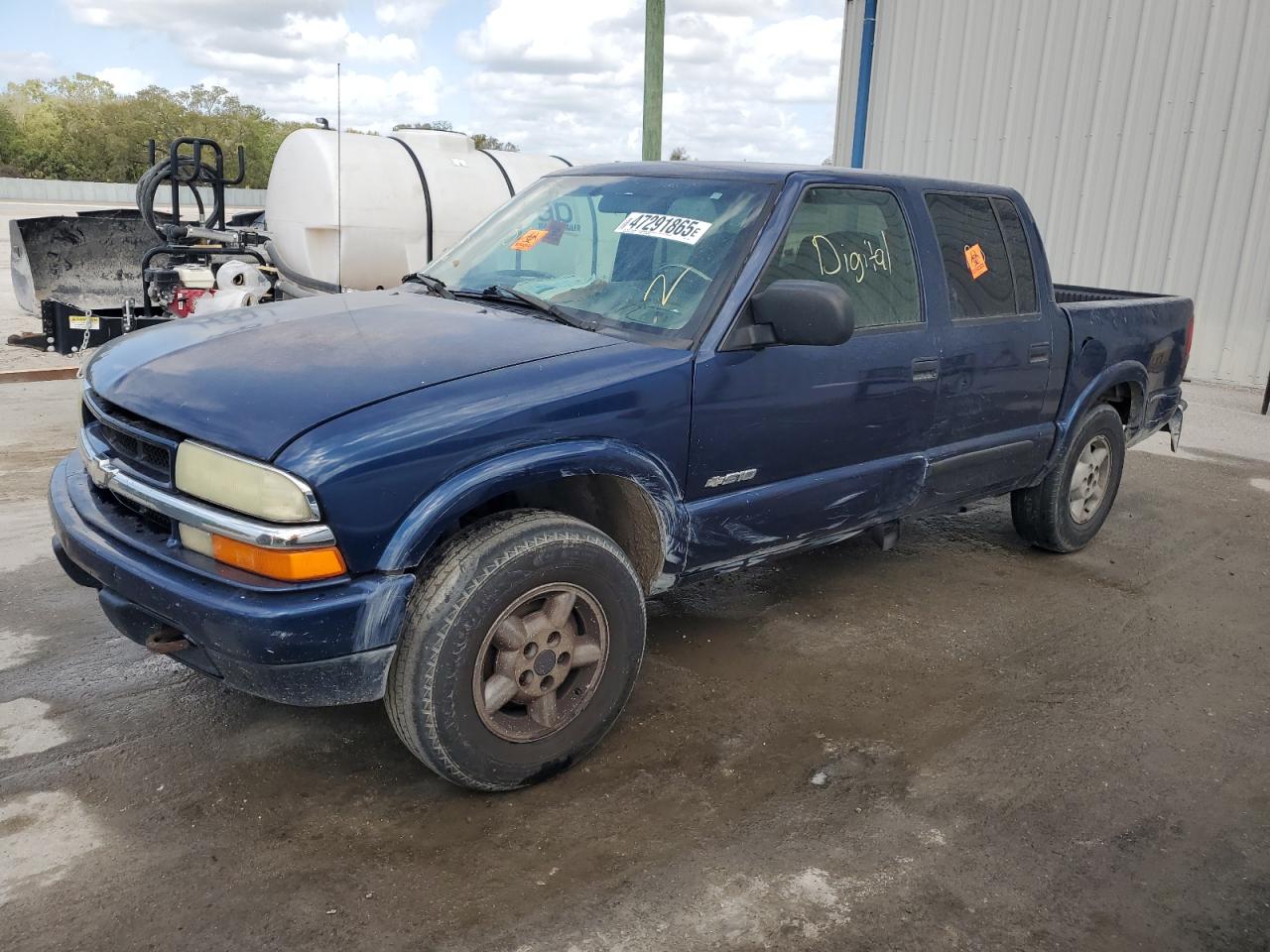 2004 Chevrolet S-10 Pickup - Image 1