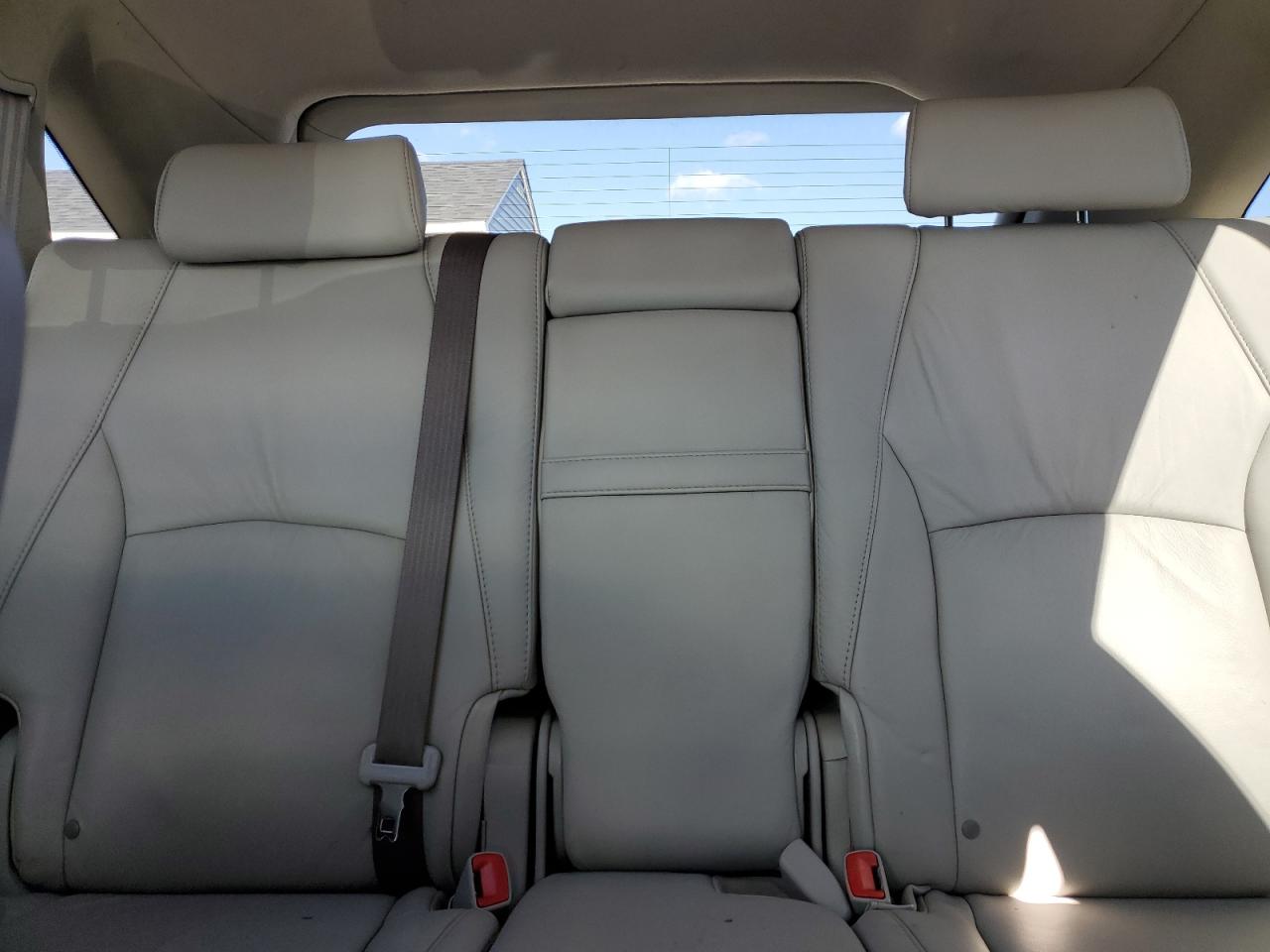 2009 Lexus RX - Image 10