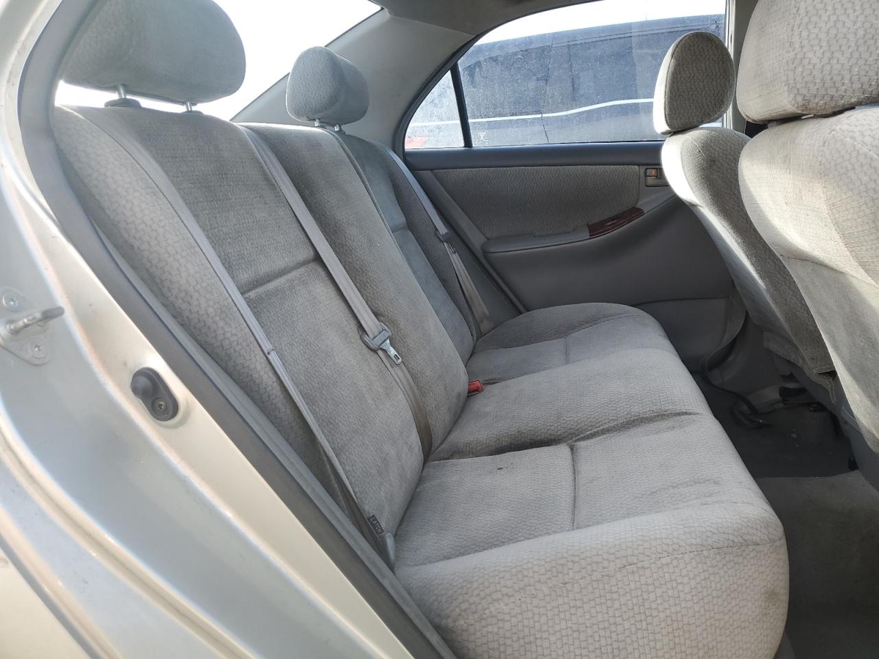 2003 Toyota Corolla - Image 10