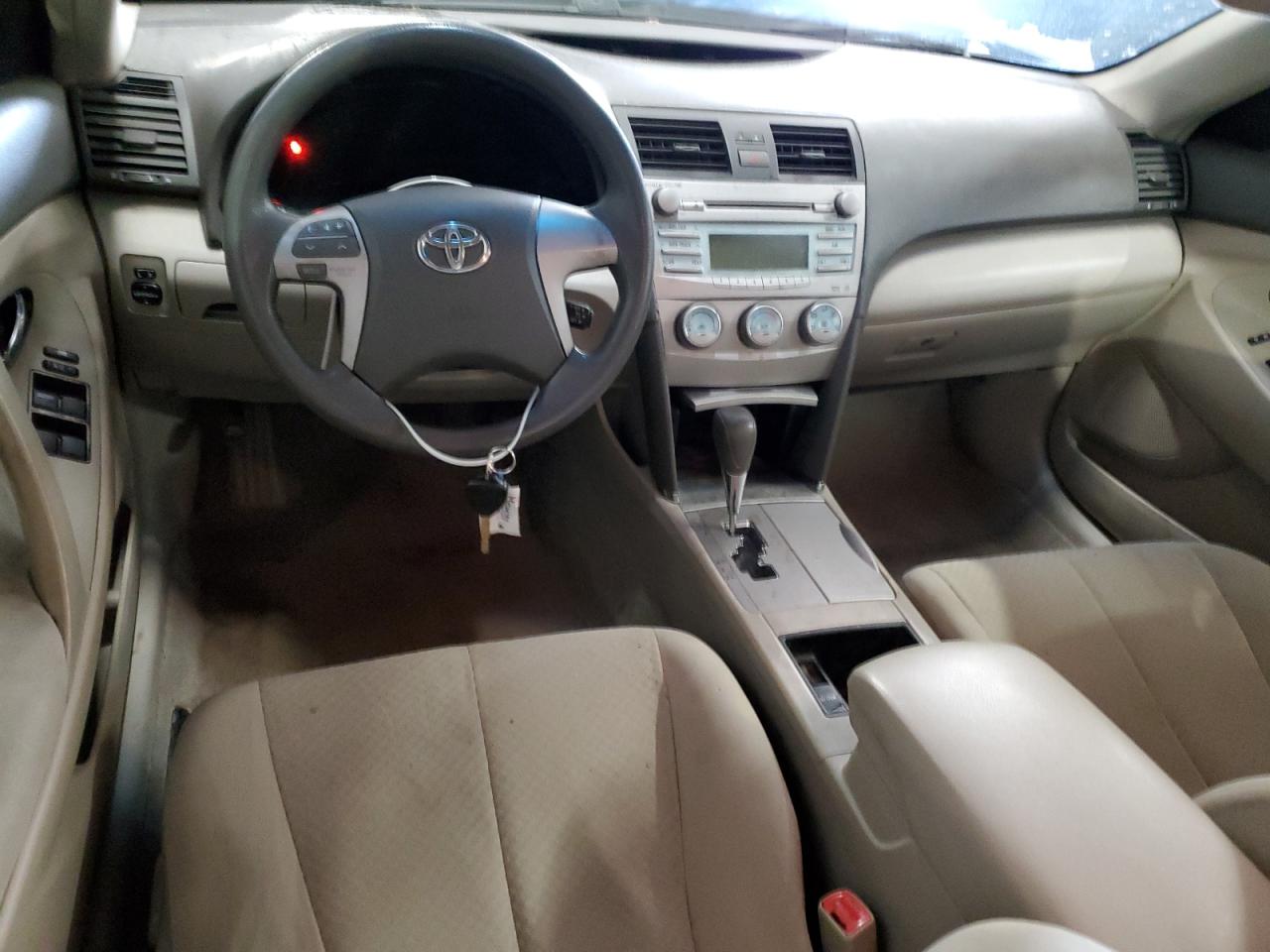 2009 Toyota Camry - Image 8