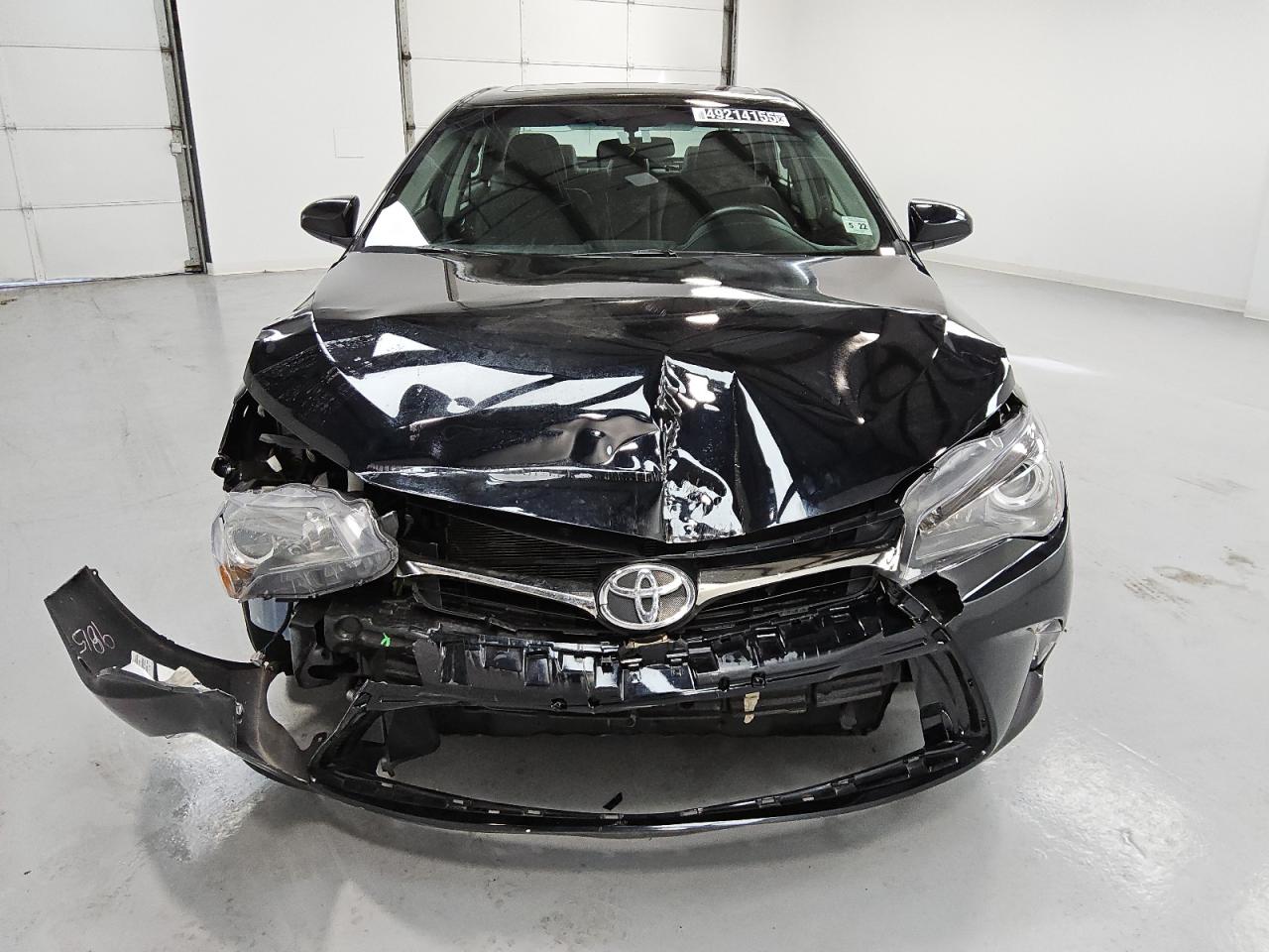 2017 Toyota Camry Le продається в Glassboro, NJ - Front End