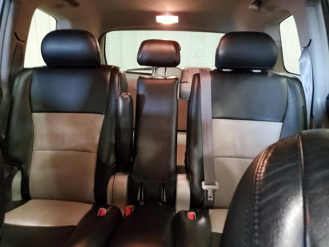 2009 Toyota Highlander - Image 10