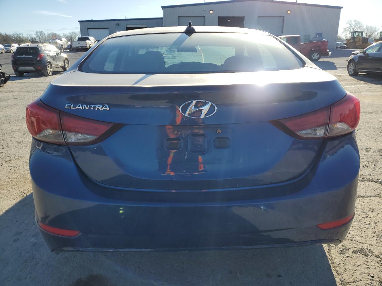2016 Hyundai Elantra - Image 6