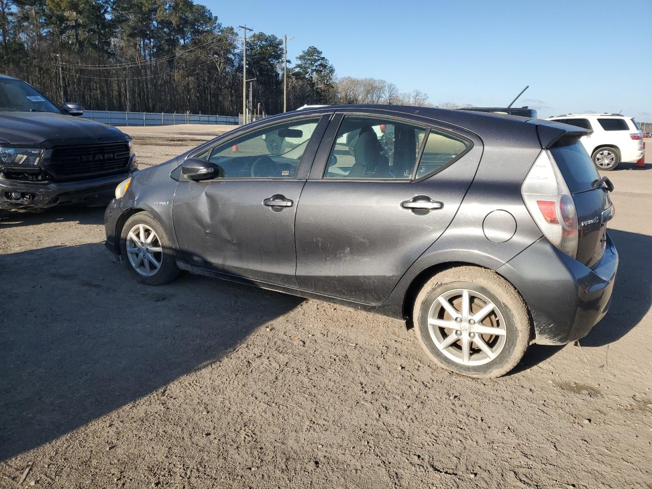 2013 Toyota Prius - Image 2