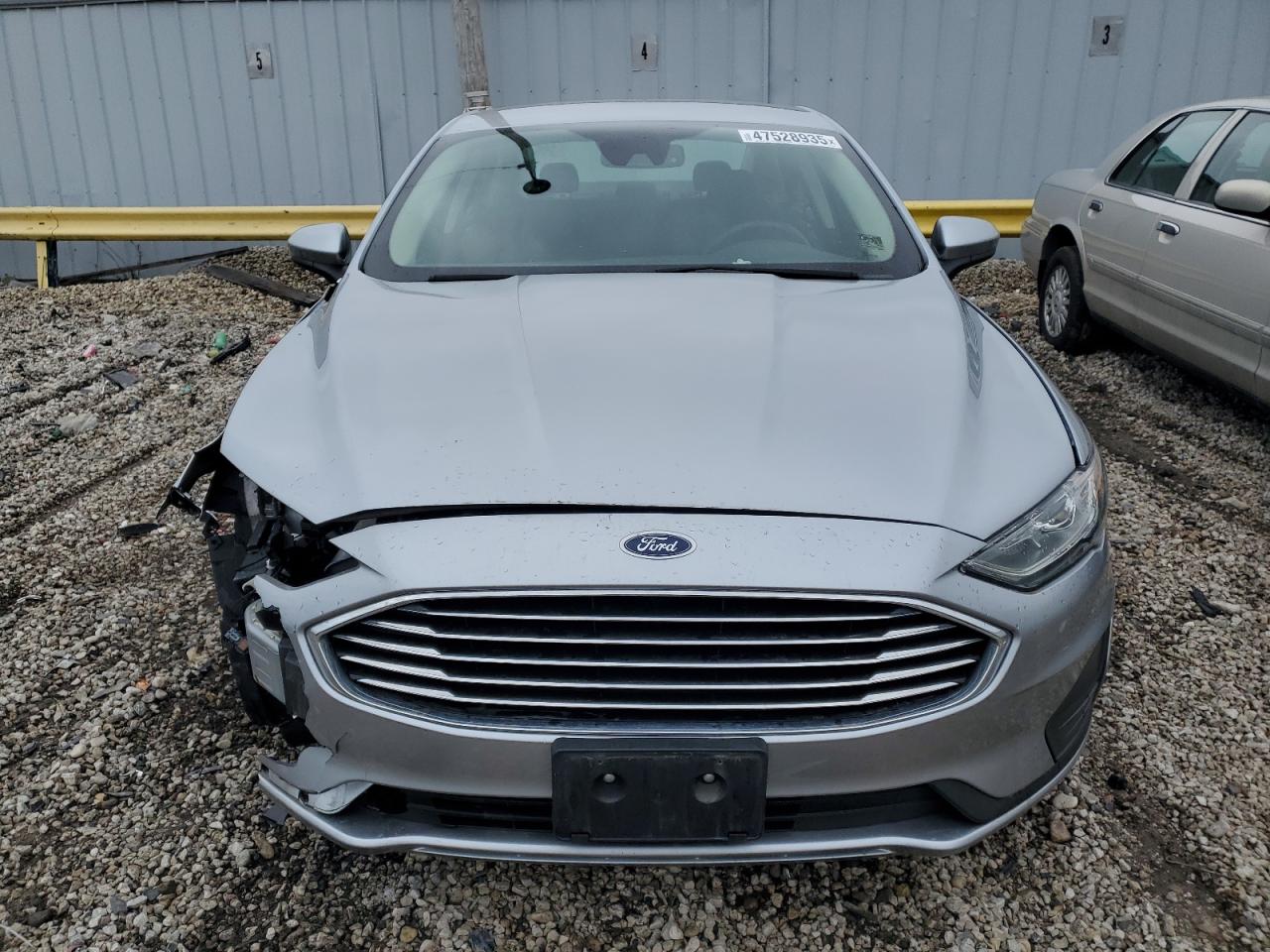 2020 Ford Fusion - Image 5