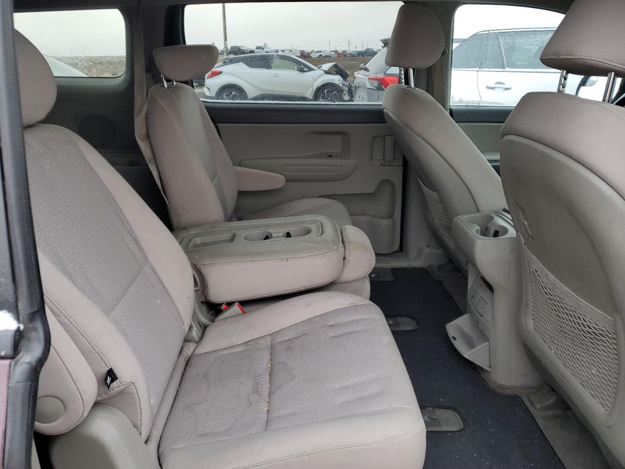 kndmb5c19h6341354 KNDMB5C19H6341354 2017 Kia Sedona Lx
