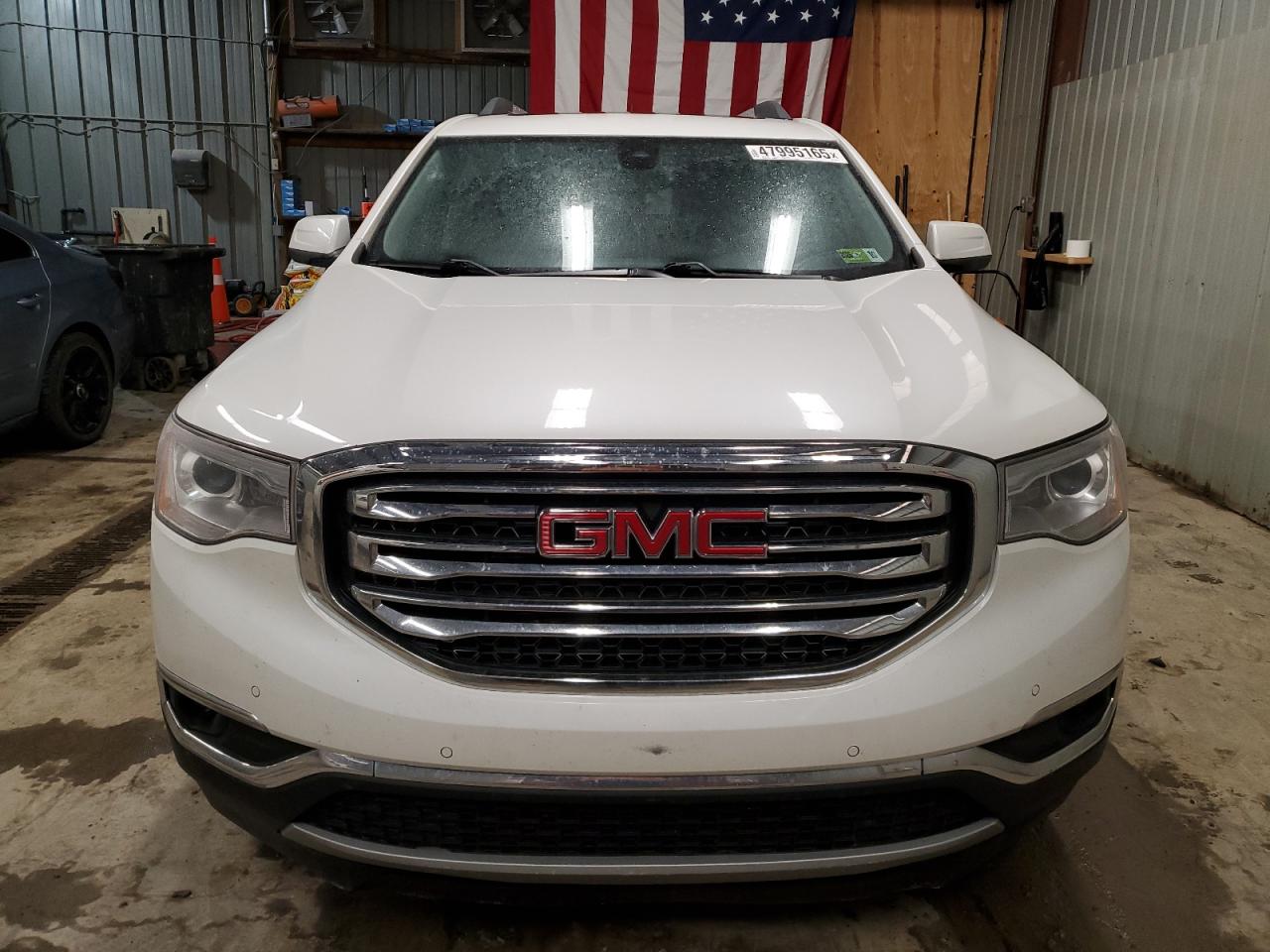 2018 GMC Acadia - Image 5