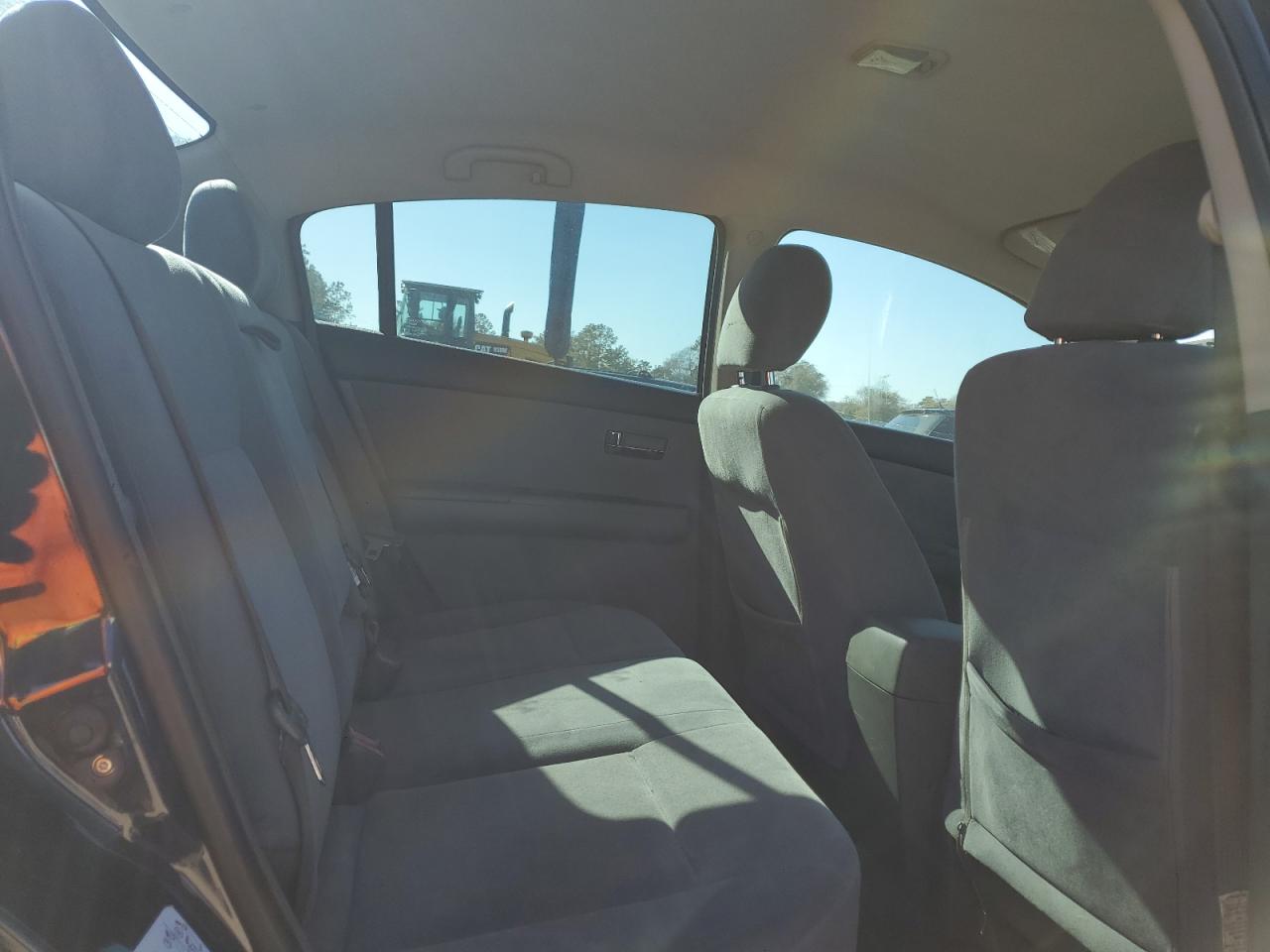 2009 Nissan Sentra - Image 10