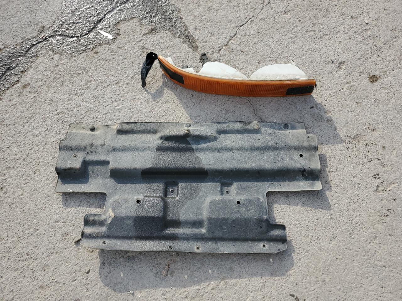 2009 Chevrolet Express - Image 13