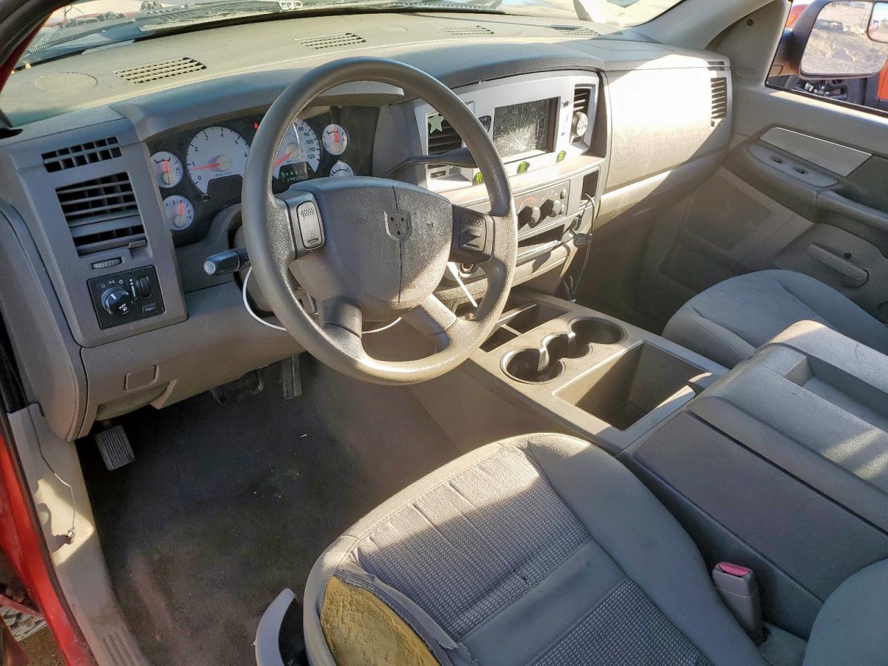 2007 Dodge RAM - Image 8