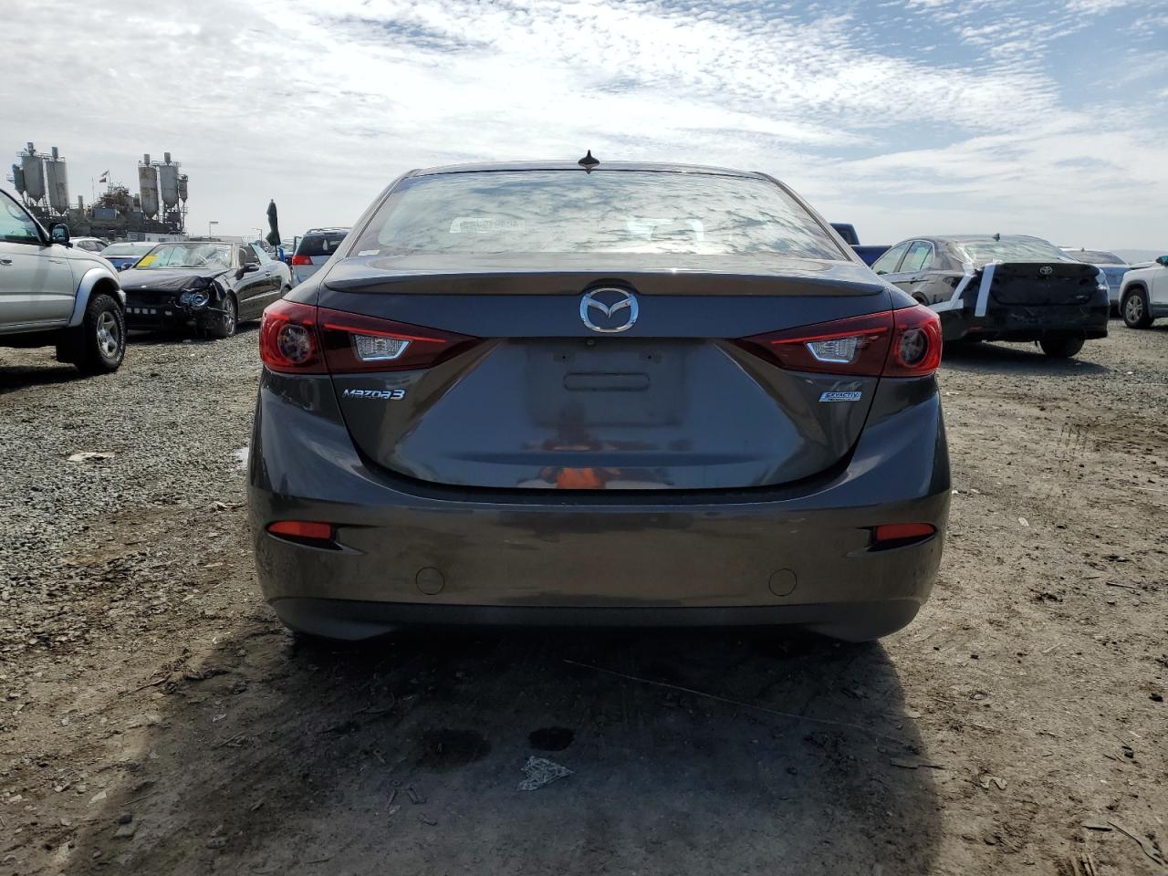 2015 Mazda 3 - Image 6