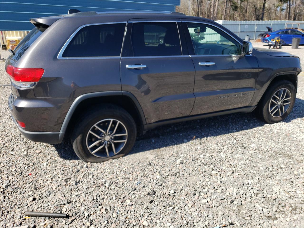2017 Jeep Grand Cherokee - Image 3