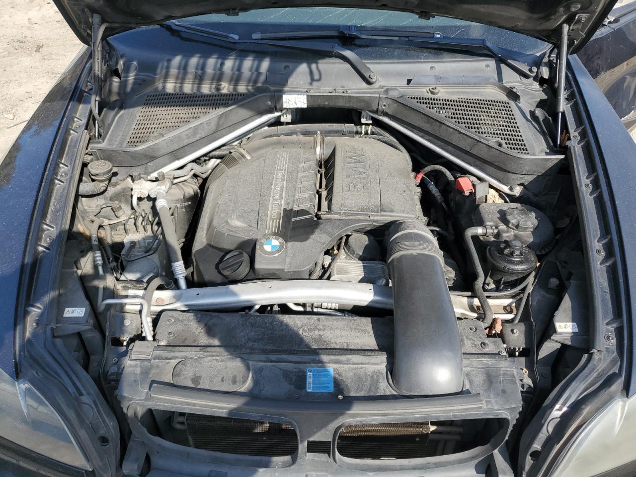 2011 BMW X5 - Image 12