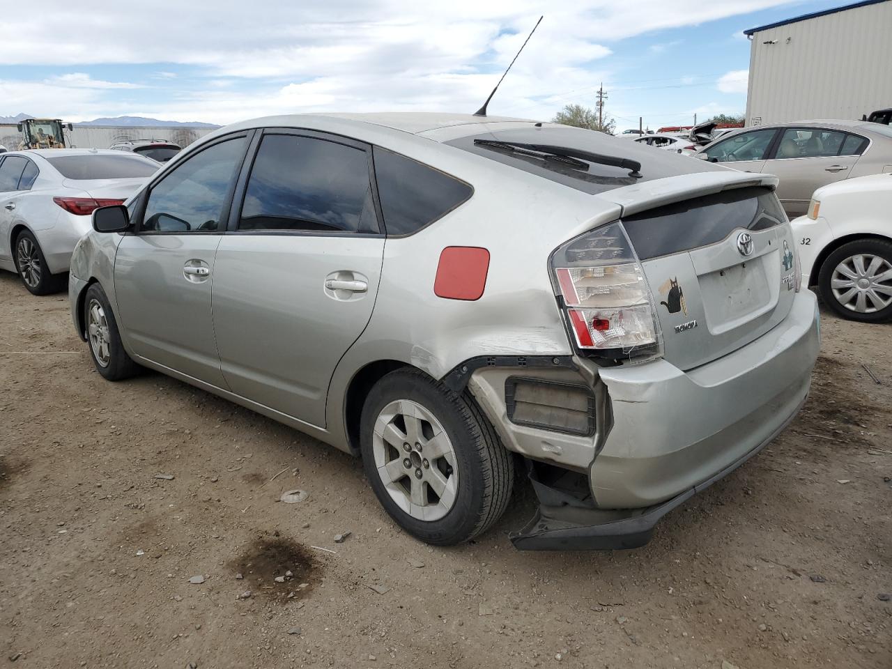 2005 Toyota Prius - Image 2