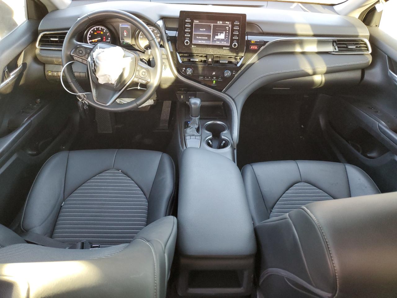 2022 Toyota Camry - Image 8
