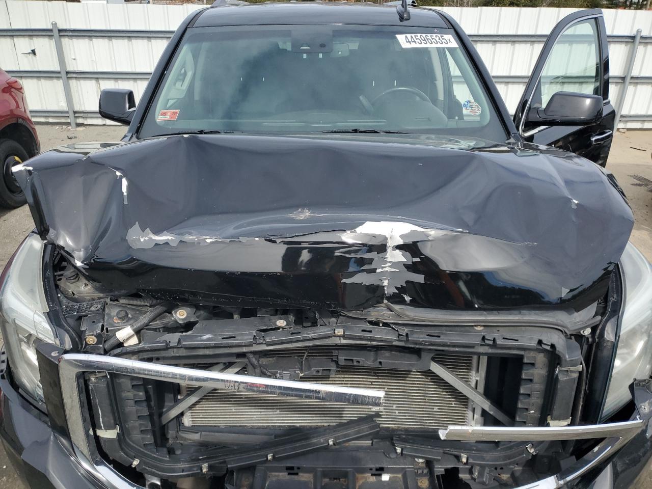 2015 GMC Yukon - Image 12