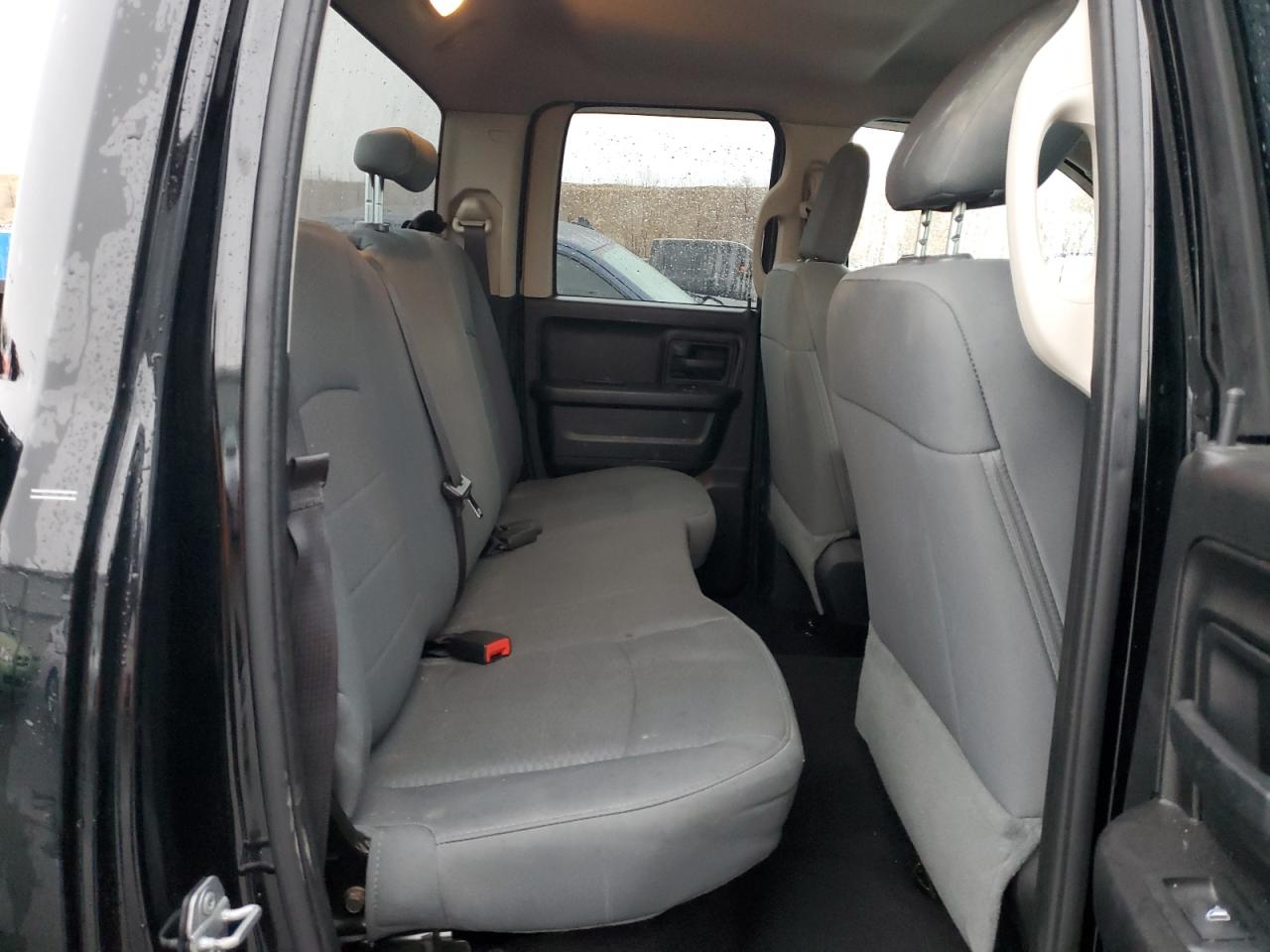 2015 RAM 1500 - Image 10