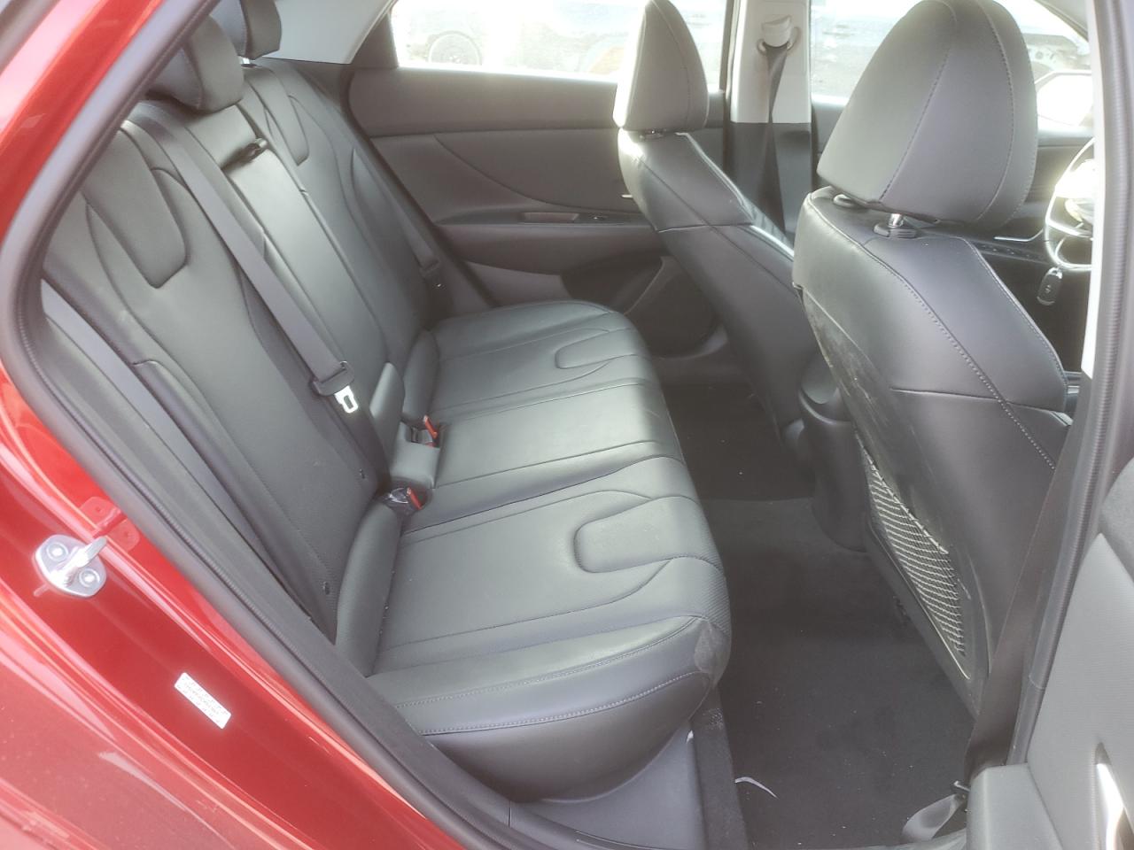 2023 Hyundai Elantra - Image 10