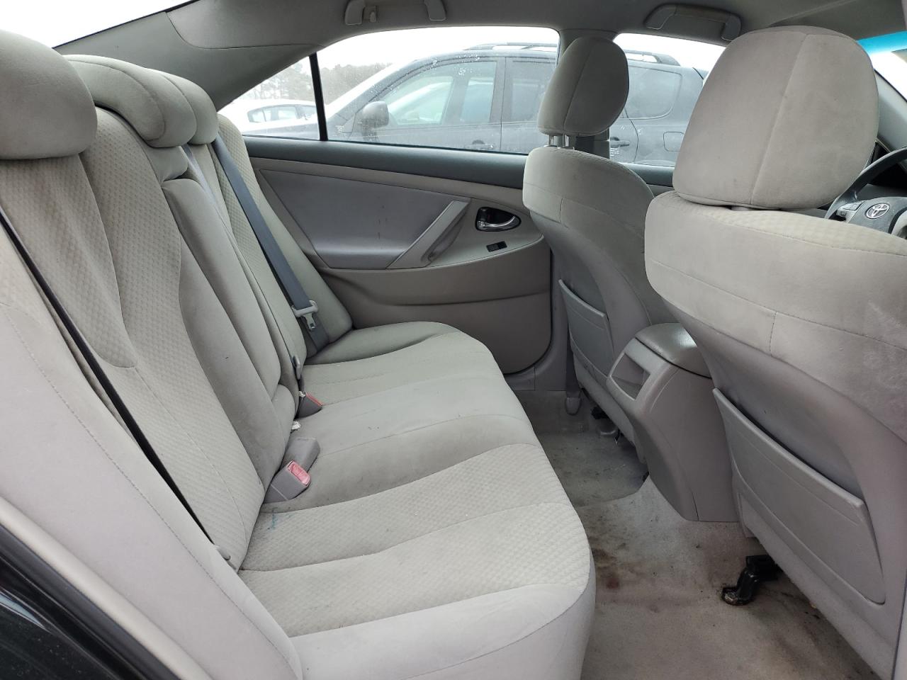 2009 Toyota Camry - Image 10
