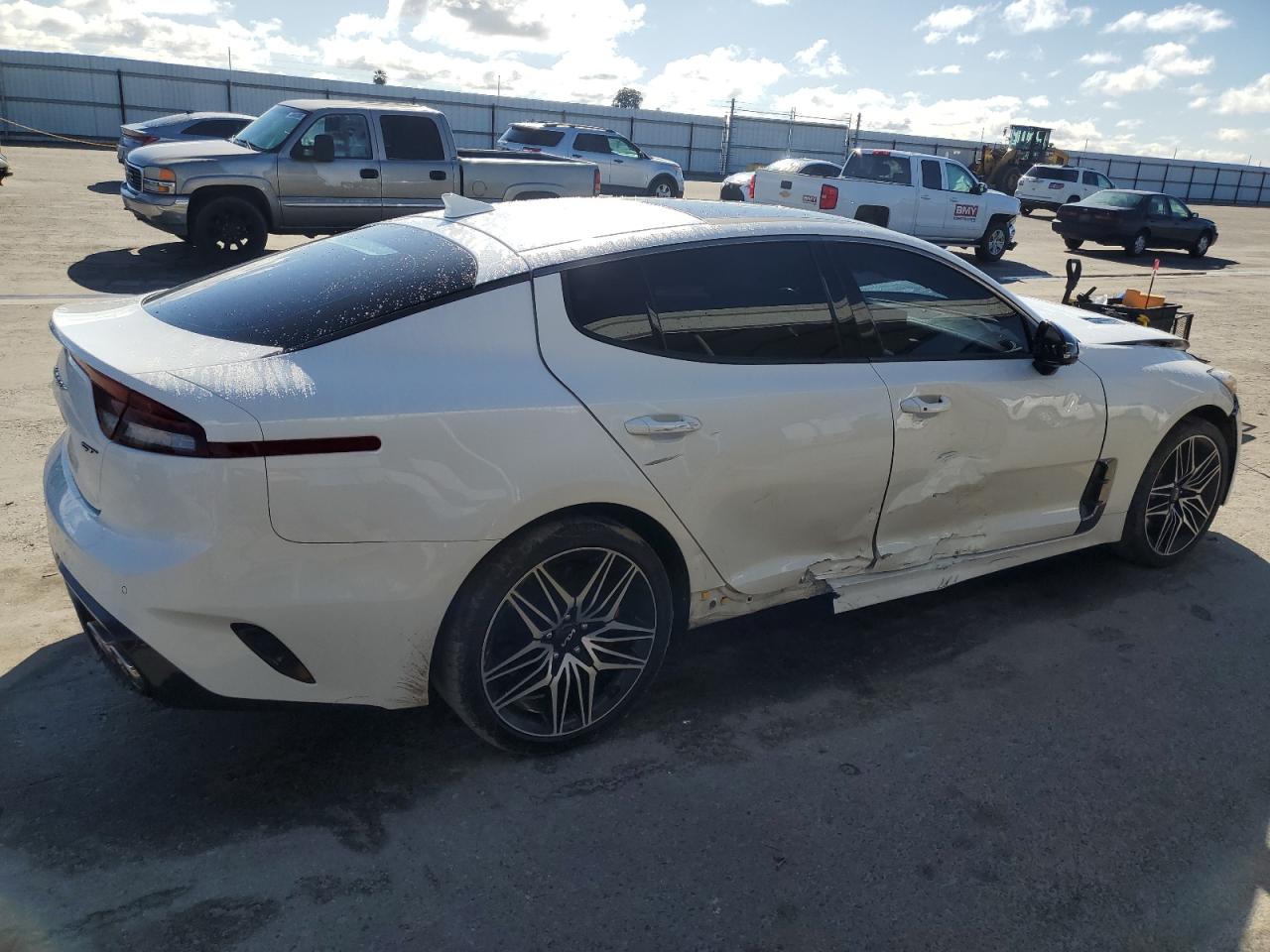 2022 Kia Stinger - Image 3