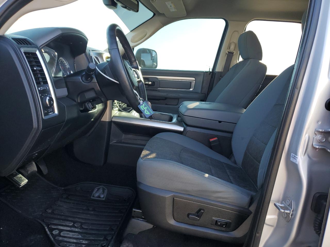 2017 RAM 1500 - Image 7