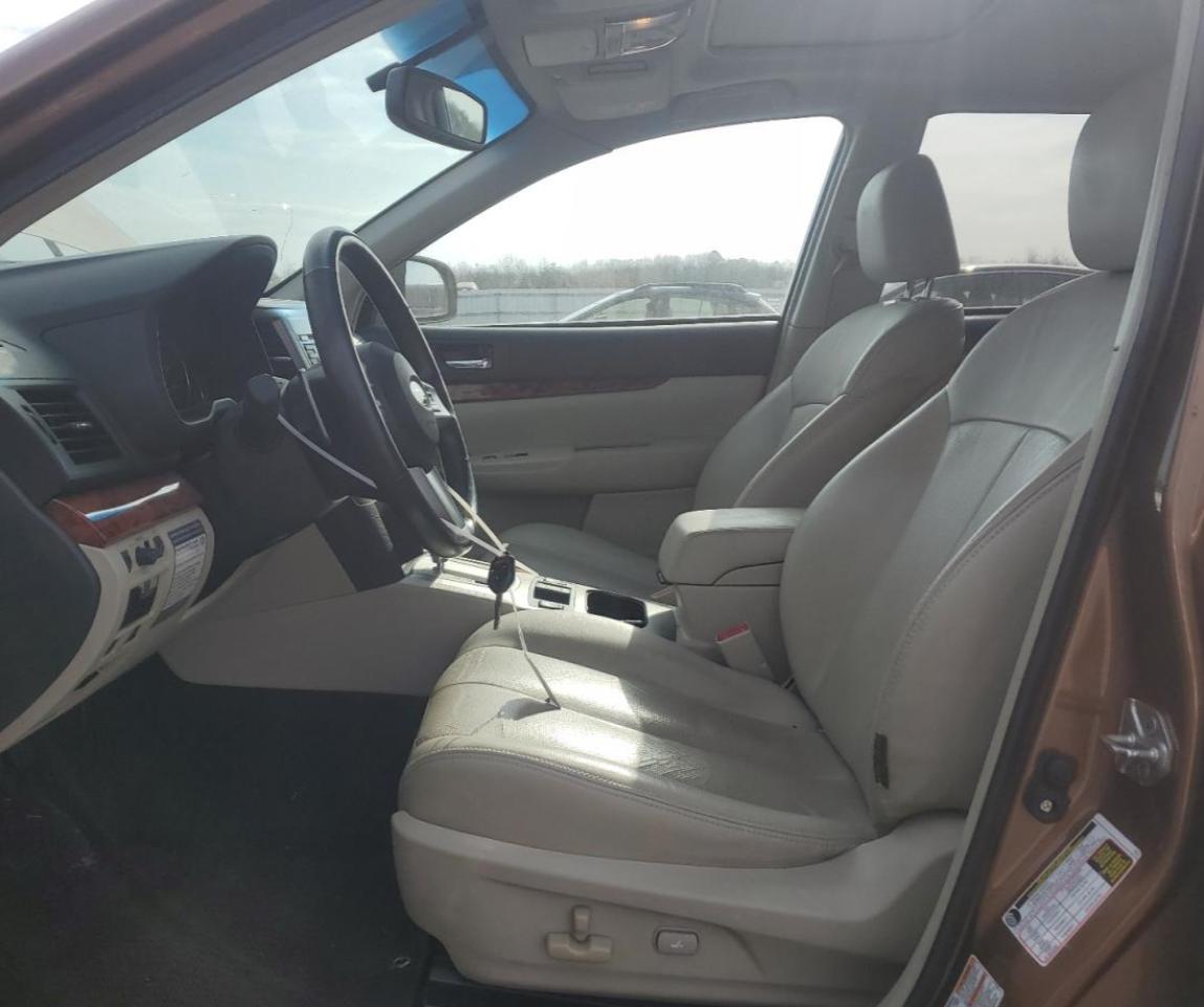 2011 Subaru Outback - Image 7