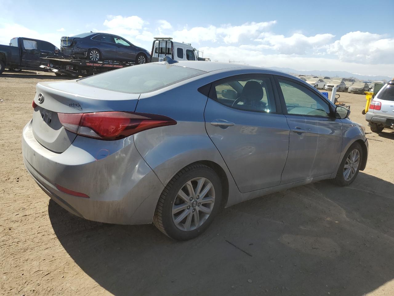 2014 Hyundai Elantra - Image 3