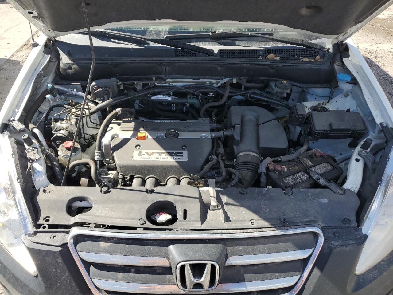2005 Honda CR-V - Image 12